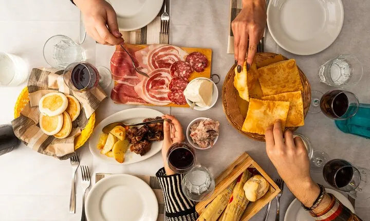 Taste Modena: A Full Meal Walking Food Tour by Do Eat Better