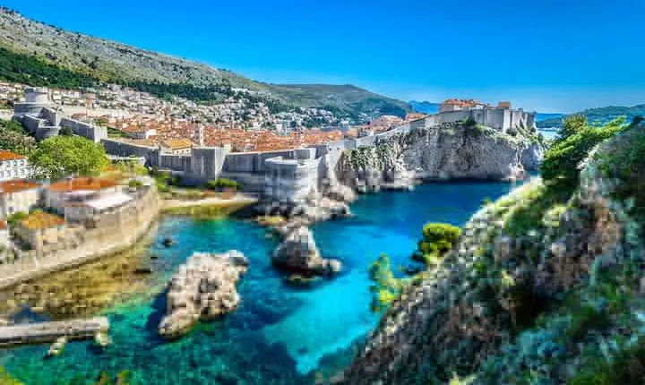 Dubrovnik Guided Group Tour with Ston Oyster tasting from Split & Trogir