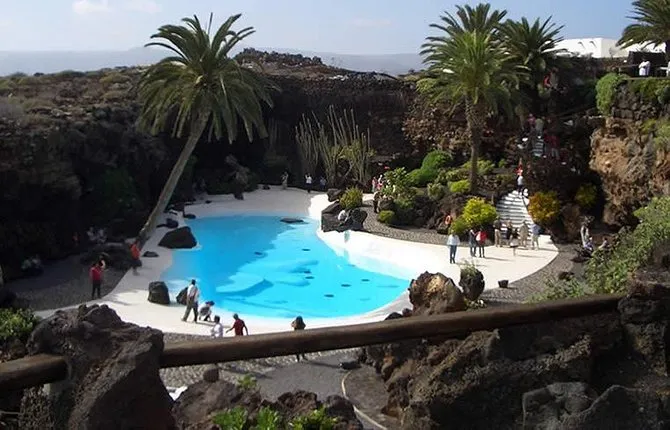 Lanzarote Grand Tour with Timanfaya and Jameos del Agua
