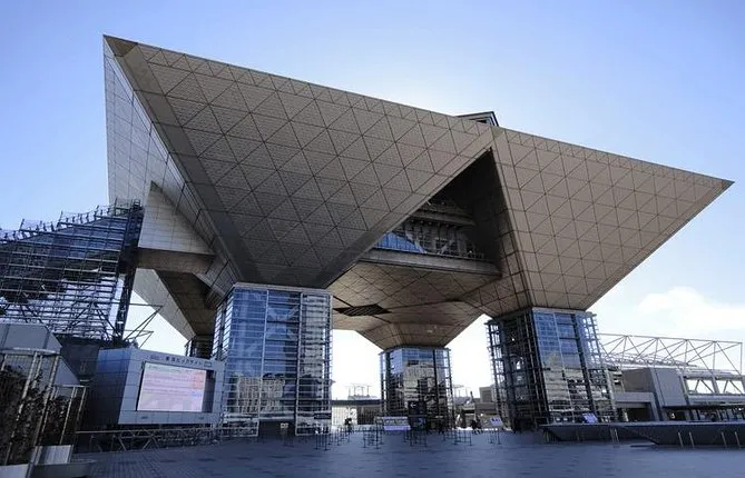 Olympics Old and New Architecture Tour