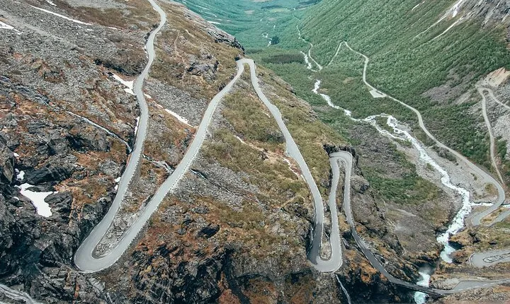 Sightseeing Tour in Trollstigen - Land of Trolls