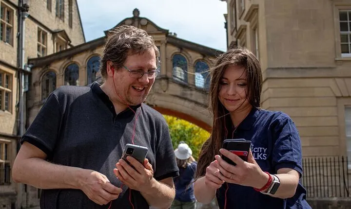 Oxford Universities and City Guided Tour in Spanish