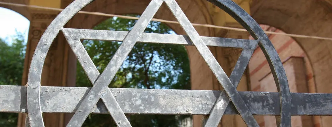 Jewish heritage tour in Budapest