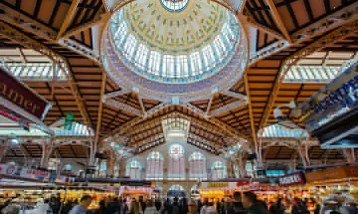 Essential Valencia: Local Culture and Gastronomy