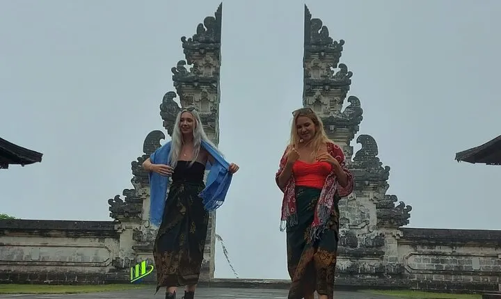 Lempuyang Gate of Heaven and City Tour
