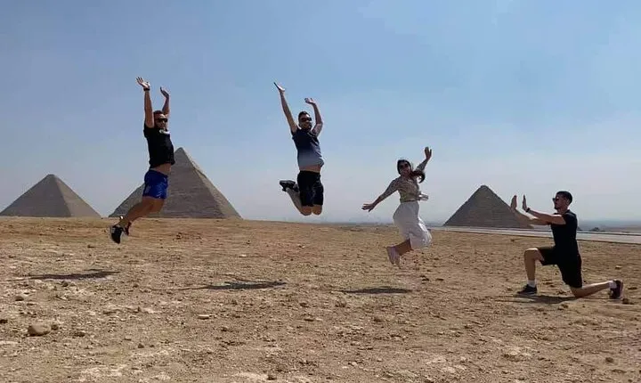 Private Tour To Giza Pyramids, National Museum, Cave church