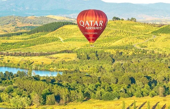 Full-Day Tour in Canberra with Hot Air Balloon Ride