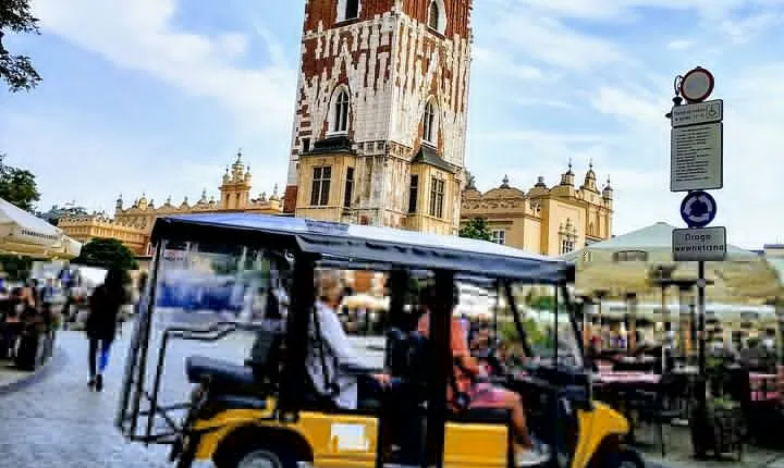 Old Town and Jewish Quarter by Golf Cart + Schindlers Factory Museum Guided Tour