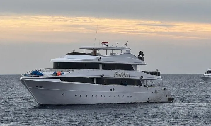 White Island and Ras Mohamed Boat Trip with Diving From Sharm