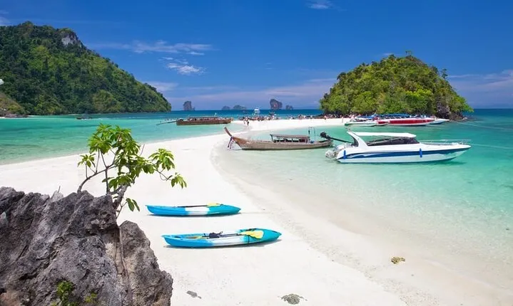 From Krabi - 4 Islands Speedboat Tour with Lunch & Snorkelling