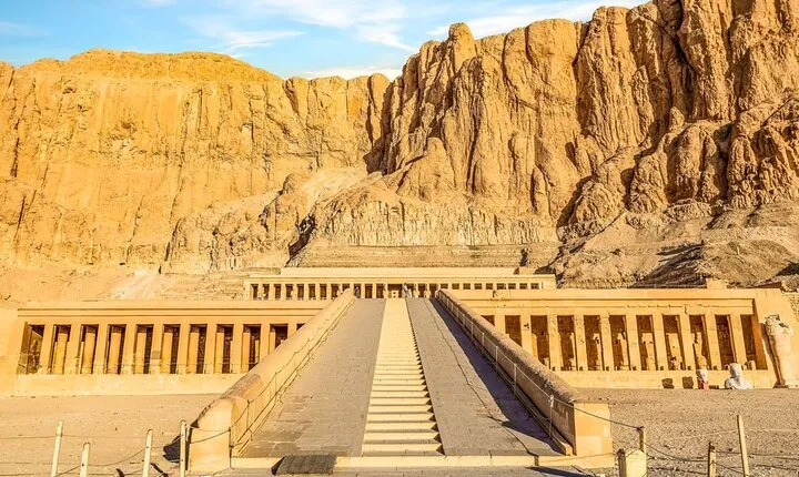 Luxor Day tour by plane from Sharm el Sheikh