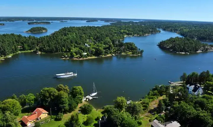 Stockholm Archipelago Cruise with Guide