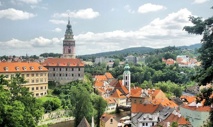 2-Day Private tour from Prague to Munich via Hallstatt, Salzburg and Krumlov