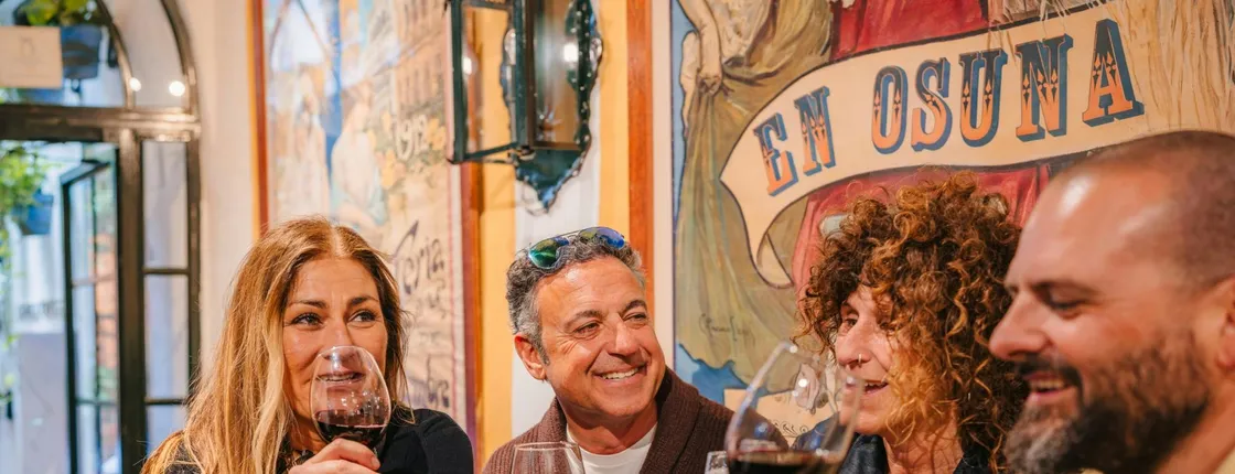 Malaga Food Tour with Tapas & Drinks with a Local