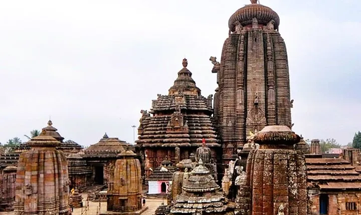 Bhubaneshwar city tour in a private car with professional guide