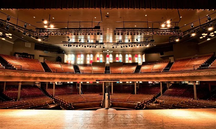 Ryman Auditorium Self-Guided Tour with Souvenir Photo Onstage