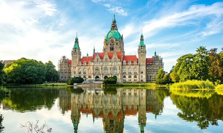 From Hamburg to Hannover - Private One-Day Trip by Car