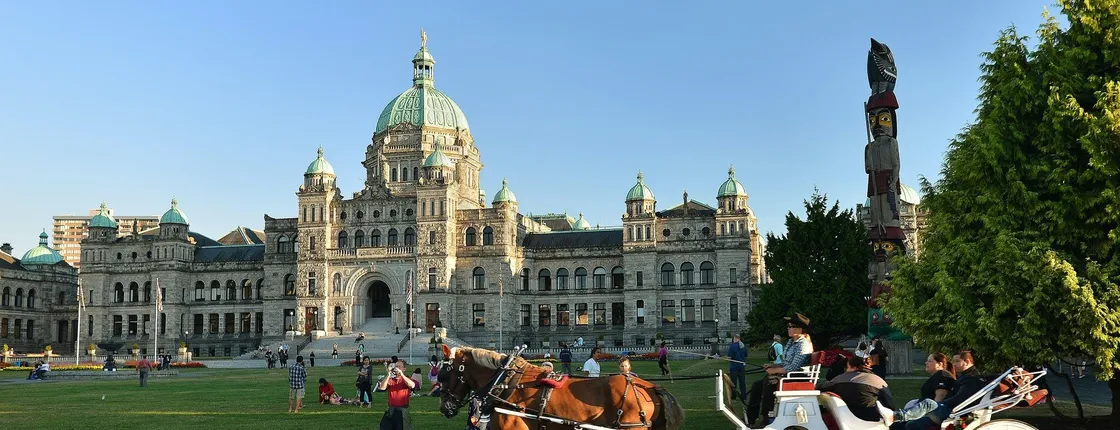 Victoria and Butchart Gardens tour