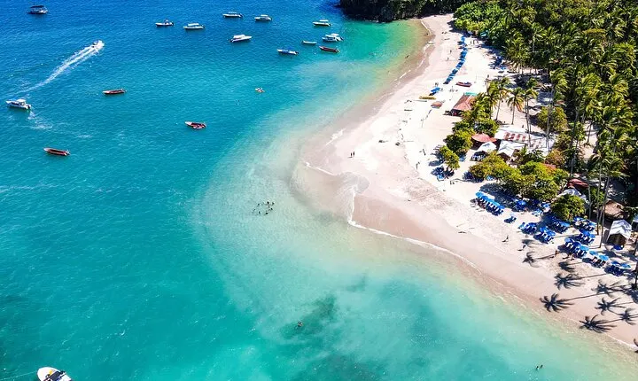 Visit Tortuga Island with Lunch from San José