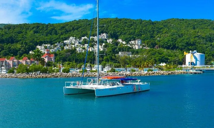 Catamaran Party Cruise To Dunn’s River Falls