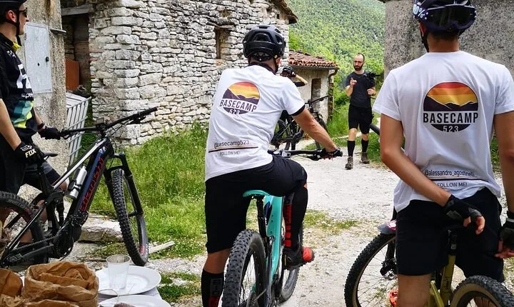 Full-Day Private Ghost Town Bike Tour in Fabriano and Genga