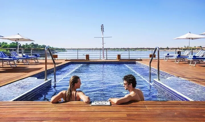 4-Day Adventure Nile Cruise from Aswan to Luxor & Hot Air Balloon