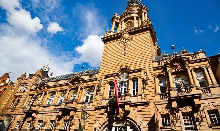 7 Self Guided Audio Walking Tour in London