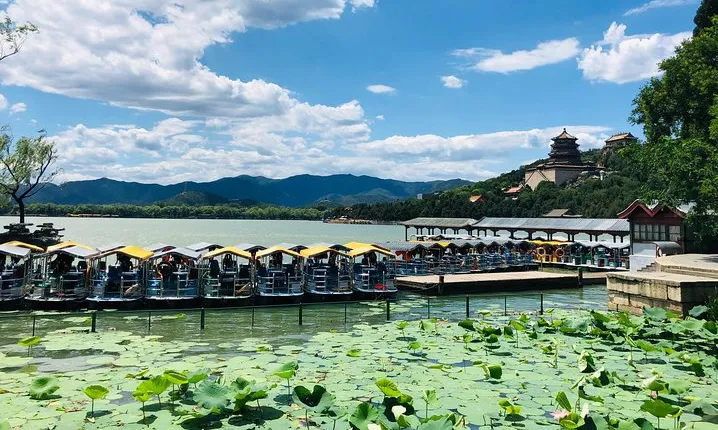 Beijing Private Layover Tour To Summer Palace and Hutong