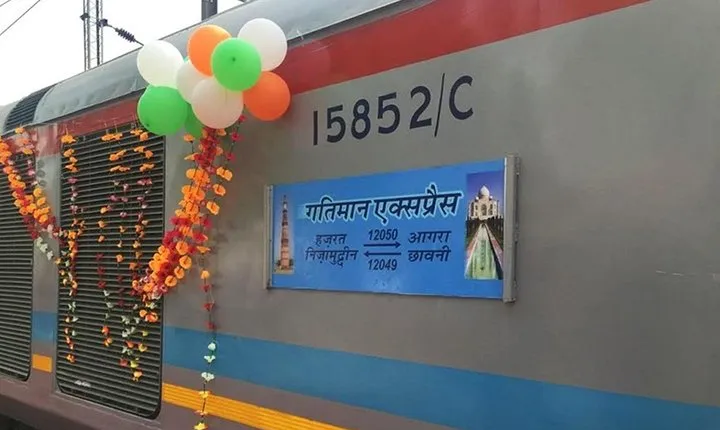 Taj Mahal Tour by Gatimaan Express from Delhi