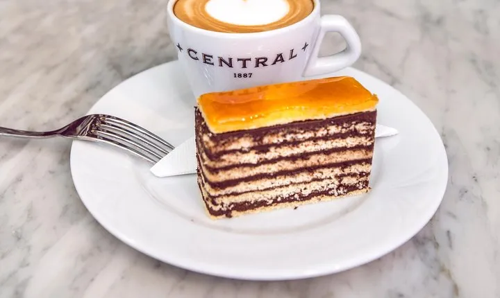 Private Budapest Coffeehouse walk