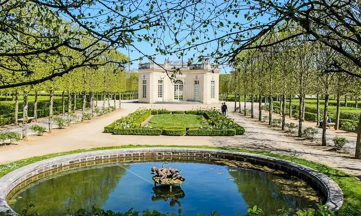 Private Versailles Half Day Trip: Palace and Gardens