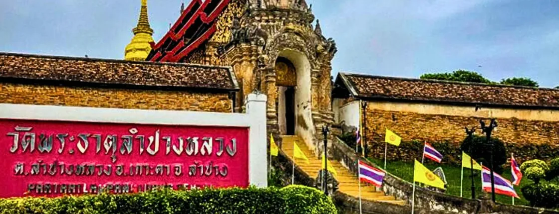 Experience Lampang's culture with private van and driver