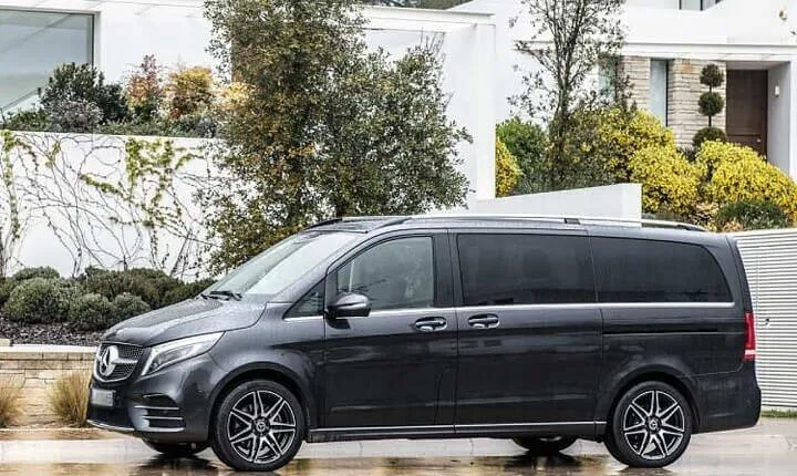 Arrival by Private MiniVan from Paris CDG Airport to Le Havre