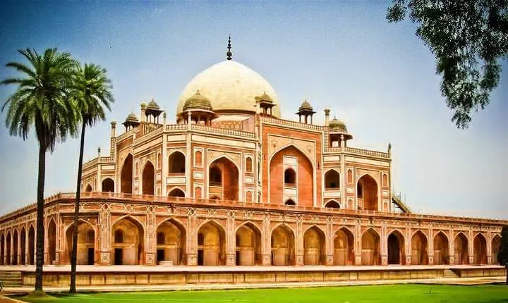 Exclusive Full Day Delhi Sightseeing with All Inclusive (Entrance fee and Lunch)