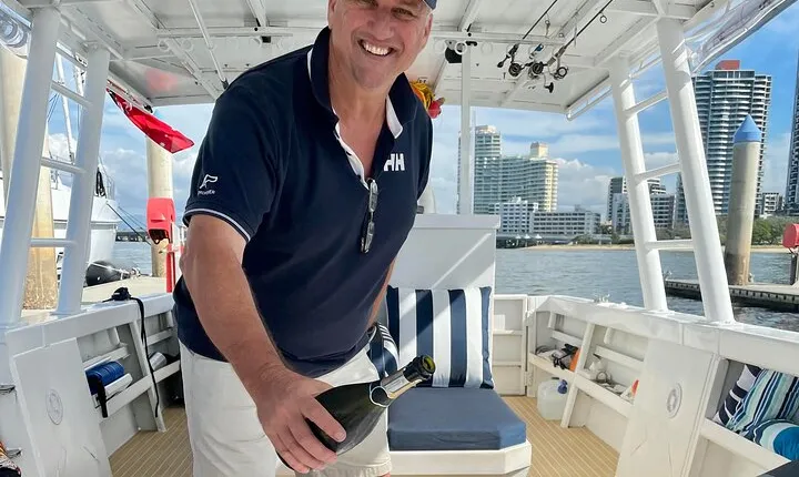 Gold Coast Island Private Cruise with Platter and Prosecco