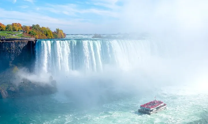 Niagara Falls, Toronto and 1000 Islands, 3 Day Tour from NYC