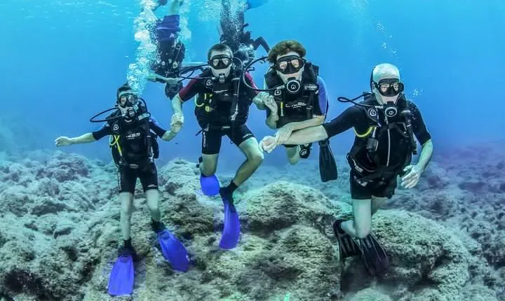 Try Scuba in Crete – Free Certification & Photos (Beginners)