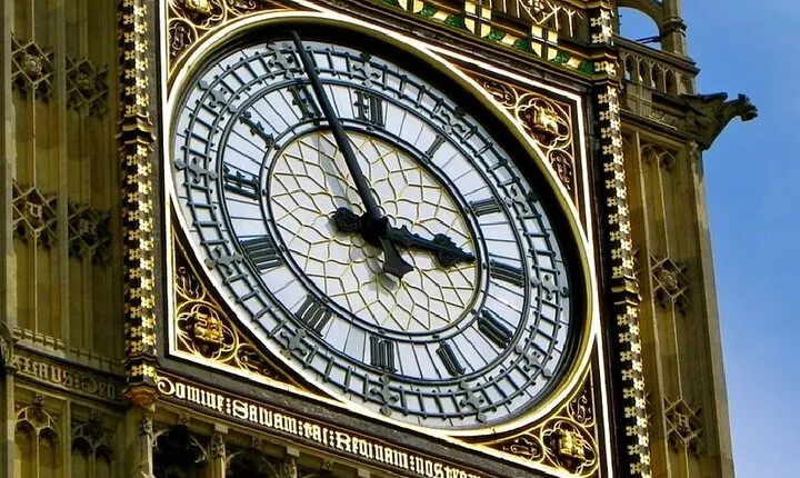 Horse Guards Parade, Westminster & Tower of London: Full-Day Tour