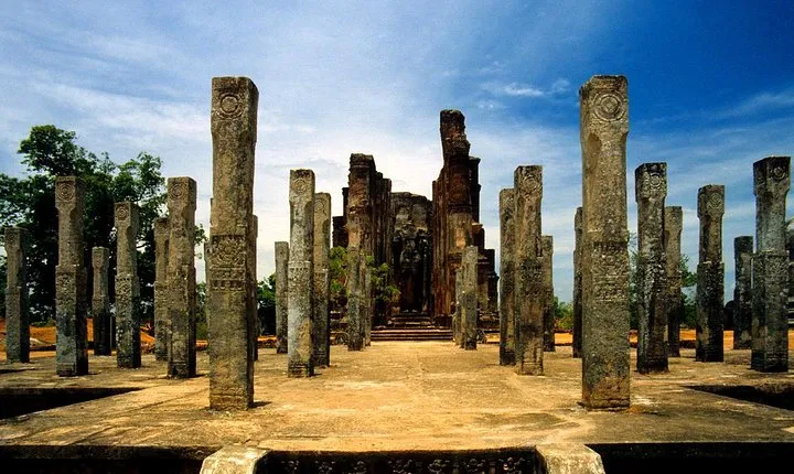 Full Day Tour to Anuradhapura from Negombo