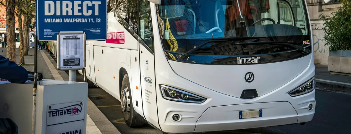 Bus transfer between Malpensa airport and Milan city center