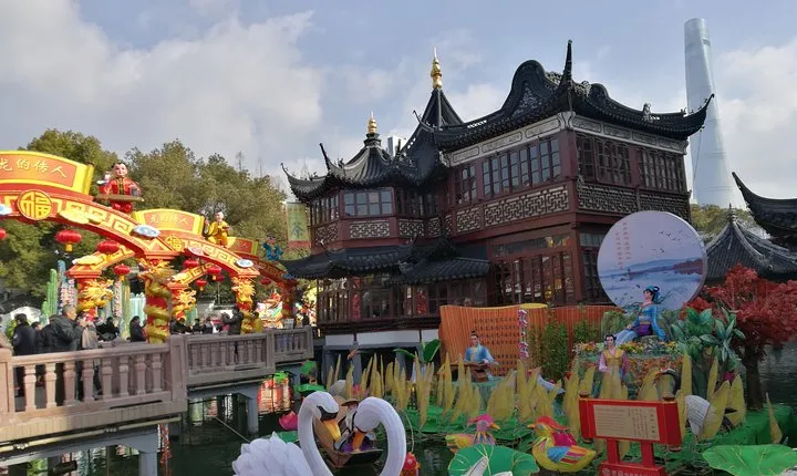 2-Day Unlimited Shanghai City and Zhujiajiao Private Tour with Shopping or Spa