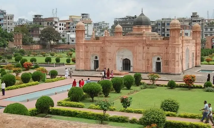 Private Tour: 3 Days in Bangladesh; Dhaka and Sonargaon