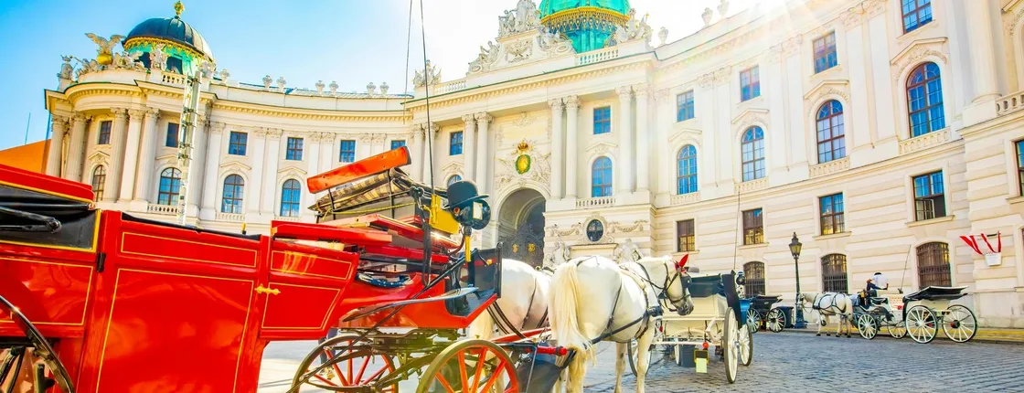 Skip-the-Line Sisi Museum, Hofburg and Gardens Tour Vienna in French