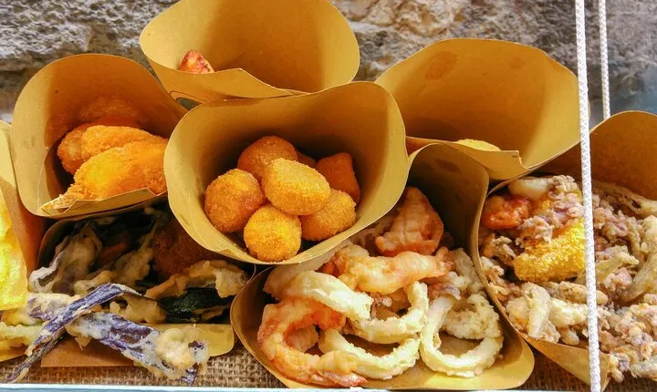 Naples Street Food Tour With A Local Guide