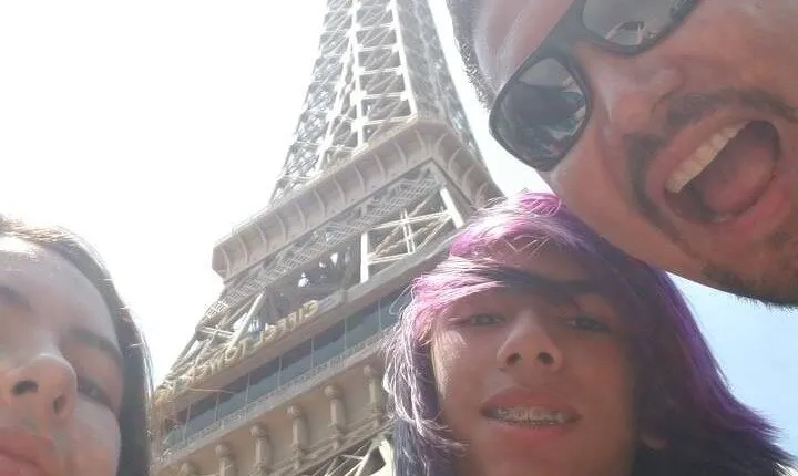 Adventurous Scavenger Hunt in Downtown Las Vegas