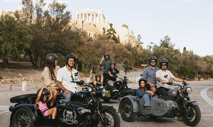 VIP Private Tour of Athens Acropolis & Plaka in a Sidecar