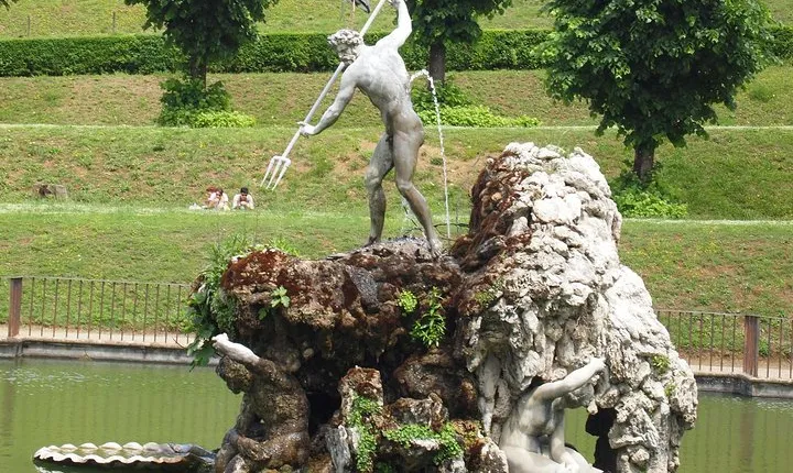 Boboli Gardens: Royal Palace Tour & Hidden Messages
