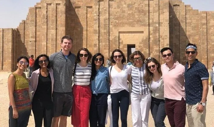 Full-Day Guided Private Tour to Pyramids of Giza Dahshur Sakkara and Memphis