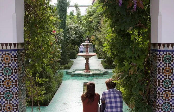 Paris Insolite Grand Mosque, Lutèce Arena and Botanical garden