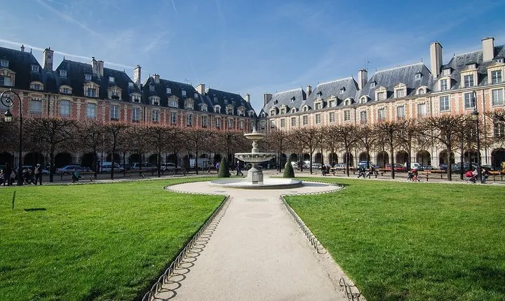 Paris: Private Walking Tour in the Marais District